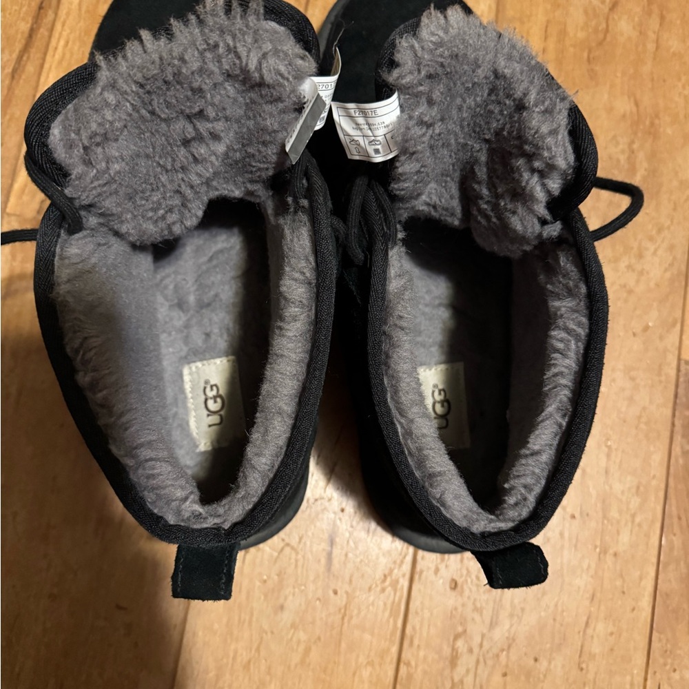 Men’s UGG boots size 11. - Picture 3 of 6